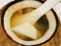 原只椰子炖乌鸡-清晖小苑•顺德地方菜(壹海城店)