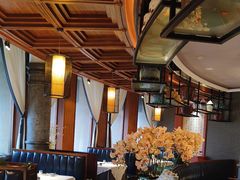 -八府香鸭·啫啫煲(华山路店)