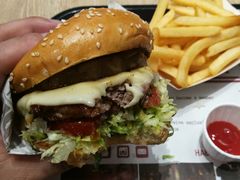-The Habit Burger Grill 哈比特汉堡(爱琴海店)