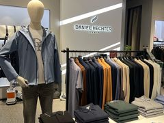 -王府井奥莱临潼小镇(临潼店)