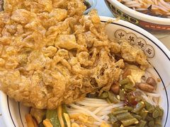-弘束束柳州深巷螺蛳粉(珠江路店)
