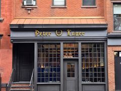 -Peter Luger Steak House(Brooklyn)