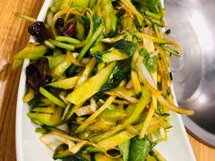 -超越炭火牛蛙火锅鸡(河东店)