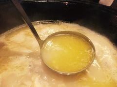 -鲜入围煮花胶鸡海鲜火锅