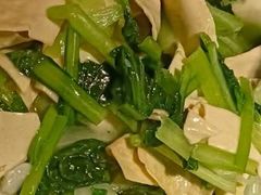 -赶海部落海鲜城(海阳路店)