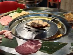 -哈哈碳都·牛肋条无限自助烤肉(台江万达店)