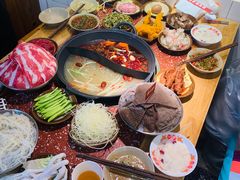 -赵美丽·重庆社区火锅·直营店(火车东站·中豪国际店)