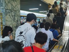 -烈士陵园(地铁站)