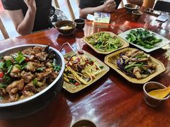 -苗湘食府(十年店)
