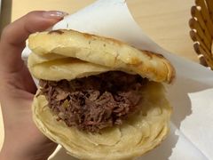 -闫家驴肉老店(华电一校店)