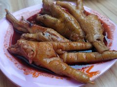 -爆炸头阿姨小四川正宗川味小吃(无任何分店)