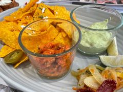 墨西哥玉米片配辣肉酱及鳄梨酱-娜娜家·Nana's restaurant(国金汇店)