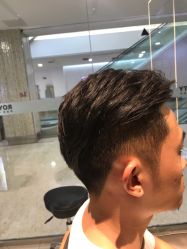 -罗亚帝造型·烫发染发