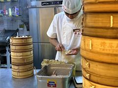 -馋三尺蟹粉小笼(人民广场店)