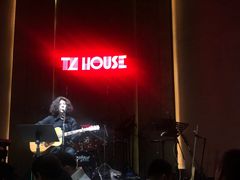 -TZ House音乐现场(来福士中心店)