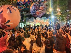-瑞虹新天地月亮湾