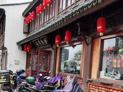 门面-佬钱湾仔(衣裳街店)
