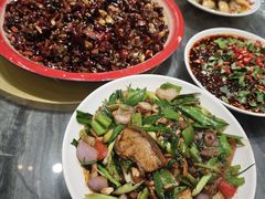 -江湖黑大兔(杨家坪店)
