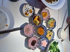 -阿瓦山寨·湘菜现炒·剁椒鱼头王(咸阳总店)