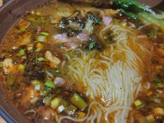 -八月美食小馆(银泰城总店)
