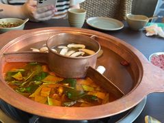 -滇釜火锅·能喝汤的火锅(车公庄店)