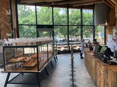 面包甜点陈列柜-原麦山丘(望京小街店)