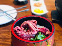 壶装牛肋条-热血兄弟·炭火烤肉(融侨中心店)