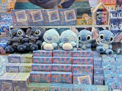 -名创优品(山东青岛华润万象城店)