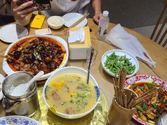 -郑百万·百万卤鹅重庆菜馆·家宴旗舰店(动物园店)