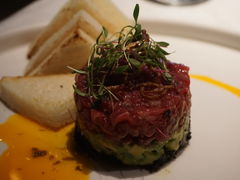 牛肉塔塔配牛油果黑橄榄酱-Solo(衡山路店)