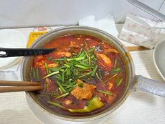 -铁锅哥米线
