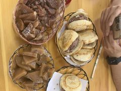 -闫家驴肉火烧(五四店)