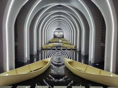 -涨巢·潮玩水疗局