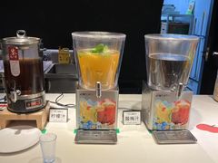 -涨巢·潮玩水疗局