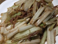 马家沟芹菜炒肉-双合园·海鲜水饺青岛菜(万佳广场店)