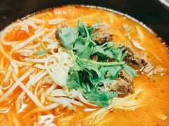 -灵芝妹子海鲜米线(瓦房店新玛特店)
