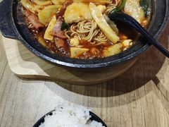-极有家小鱼小鸡石锅煲(佳兆业店)