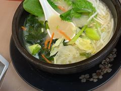 -灵芝妹子海鲜米线(瓦房店新玛特店)