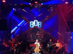 -808 LiveHouse