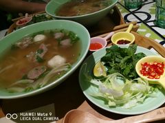 -越弥越南传统美食馆