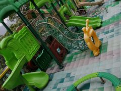 -三亚亚龙湾人间天堂鸟巢度假村
