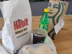 -The Habit Burger Grill 哈比特汉堡(爱琴海店)