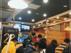 等位区-熙成烧烤(白塔岭店)