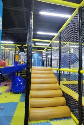 -卡尔飞车(武汉青山印象城店)