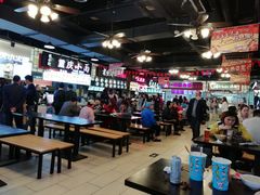 大堂-八一好吃街·高品美食广场