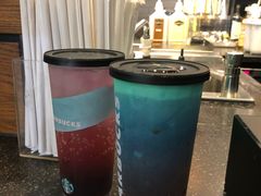 -星巴克(上海虹桥新天地二店)