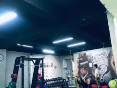 -征成健身连锁私教工作室(九公里店)