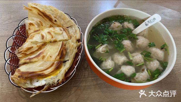 石门侯·石门馄饨侯(革新北街店)鸡蛋饼图片