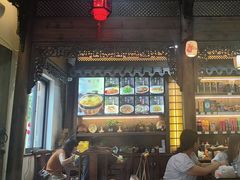 -缘来聚·徽菜名店(黄山宏村店)