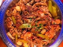 鸡爪全家福-蛮横肉蟹煲(印象城店)